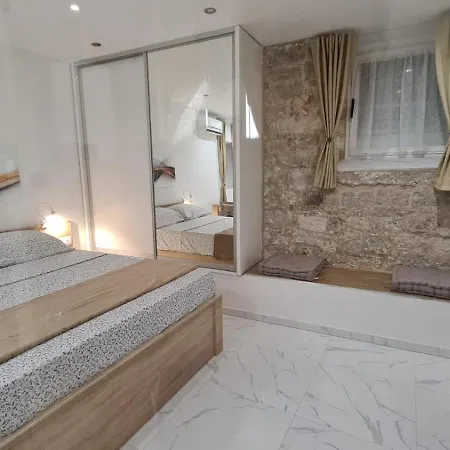 Tales Of - 100 Meters From The Seafront Apartment *