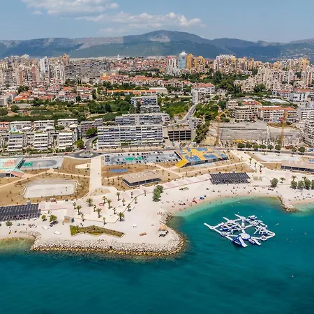 Tales Of - 100 Meters From The Seafront 公寓 *