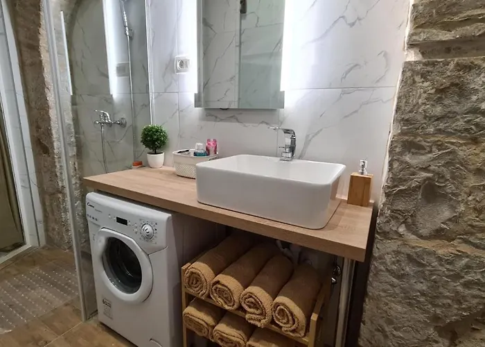 Διαμέρισμα Tales Of Split, Stay In City Center, 100M From Sea Σπλιτ