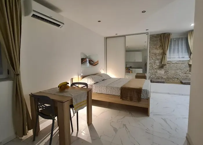 Διαμέρισμα Tales Of Split, Stay In City Center, 100M From Sea